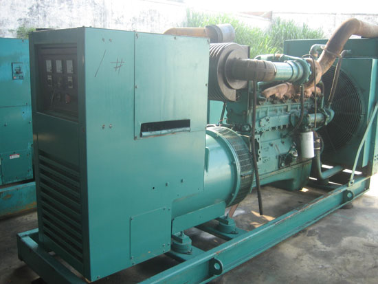 三山租赁发电机- 发电机碳刷磨损的原因是什么