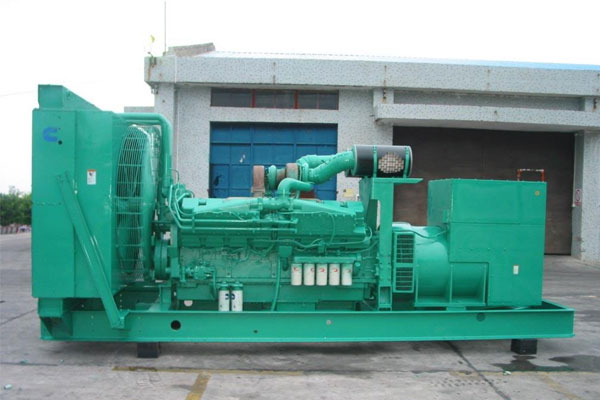 三山工厂发电机应急发电时如何更准确地检查发电机状态？