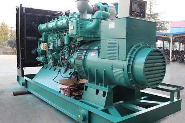 三山工厂发电机应急发电中如何优化燃油储备管理？