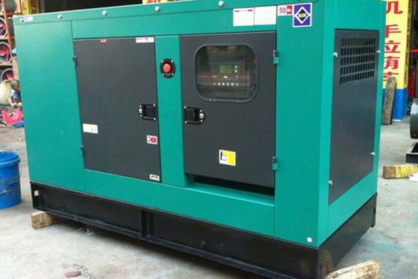 三山如何检查机油的使用时间？