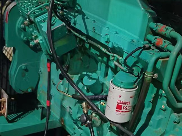 三山如何确定新的发电机组控制系统是否与原系统兼容？